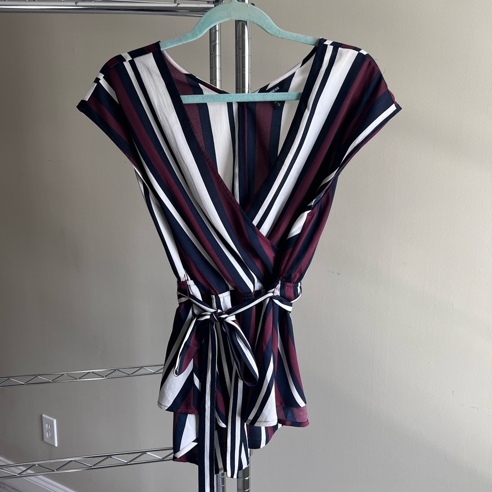 Express short sleeve blouse